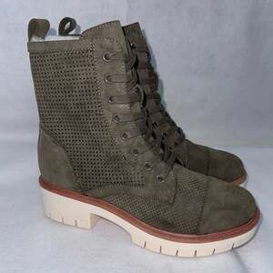NWT MIA Havenn Bootie Olive Green size 6.5 Ankle Boots Tieup Side Zip Stitch Fix